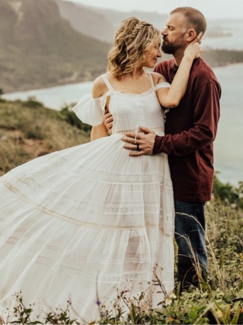 Spell Elizabeth Gown - Picture 4 of 11